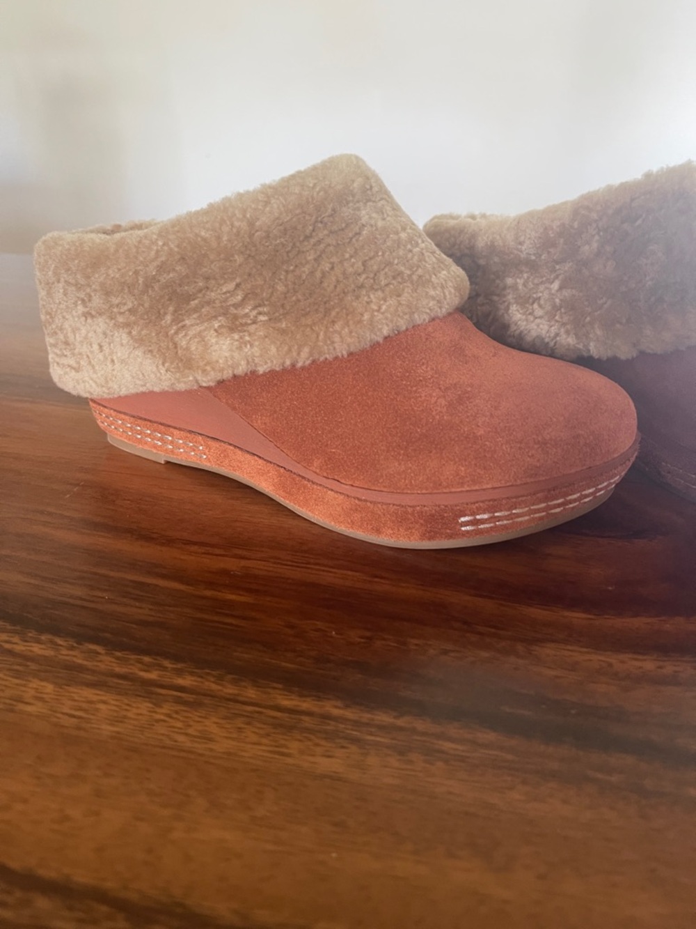 ANTELOPE COLLECTION SLIP ONS